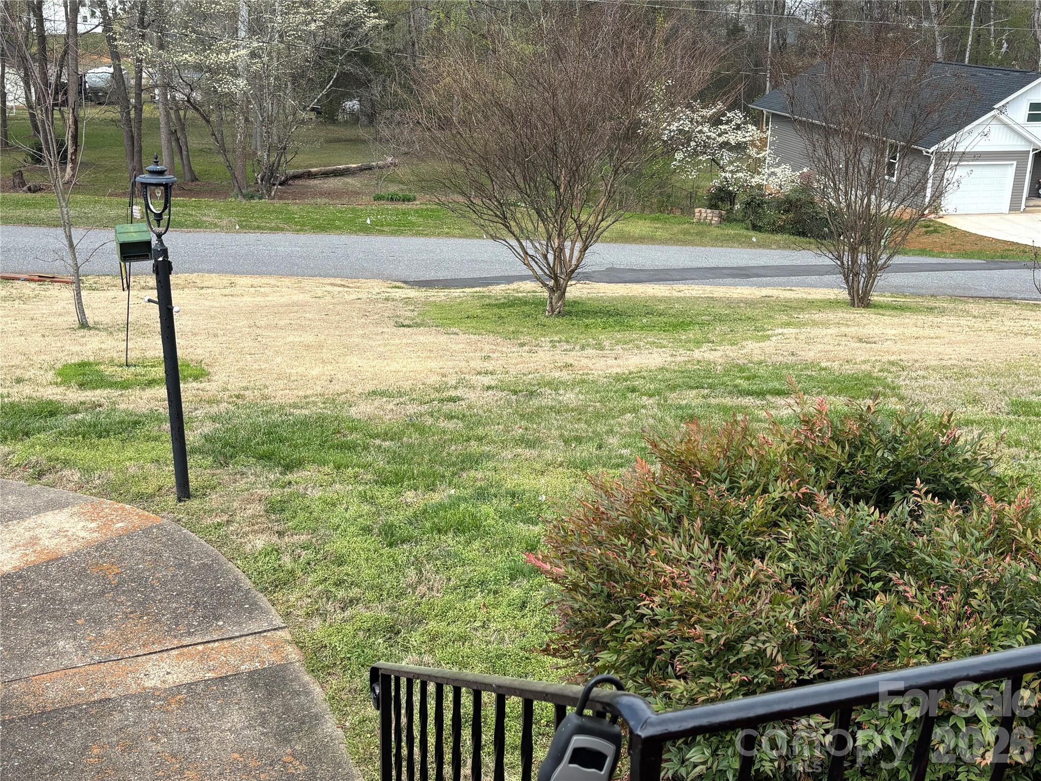 503 9th Avenue Southwest Conover, NC 28613 - Photo 4 of 39