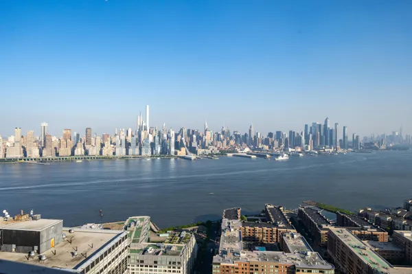 $3,700 | 6040 Boulevard East, Unit PH 34C, West New York, NJ 07093