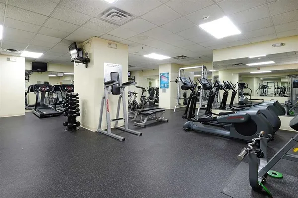 $3,700 | 6040 Boulevard East, Unit PH 34C, West New York, NJ 07093