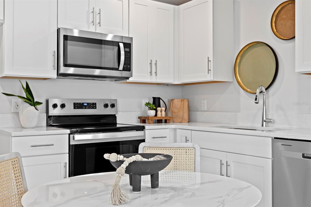 759 48th Avenue North St. Petersburg, FL 33703 - Photo 41 of 44