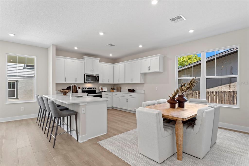 759 48th Avenue North St. Petersburg, FL 33703 - Photo 7 of 44