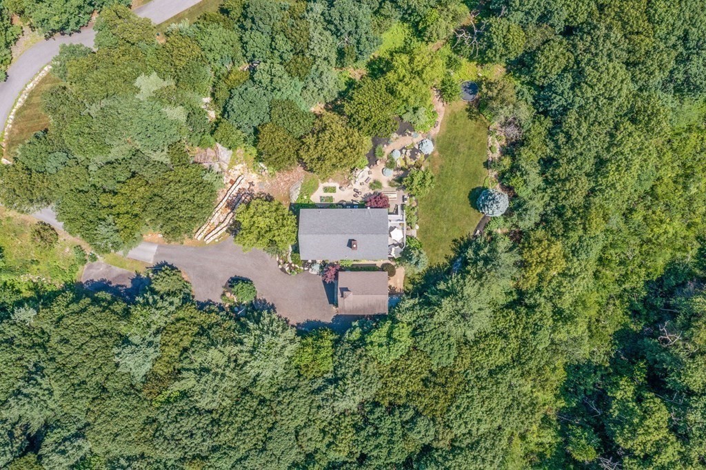 49 Lynnbrook Road Lynnfield, MA 01940 - Photo 34 of 35 Gallery Image 34
