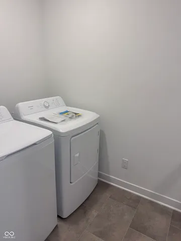 $2,375 | 15222 Swallow Fls Way, Fishers, IN 46037