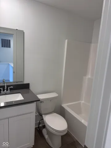 $2,375 | 15222 Swallow Fls Way, Fishers, IN 46037