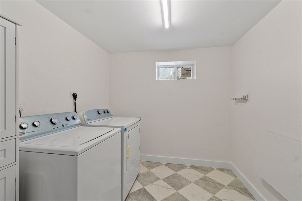 114 Lake Street Peabody, MA 01960 - Photo 33 of 42