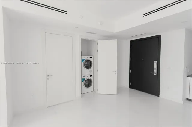 a view of a livingroom with furniture