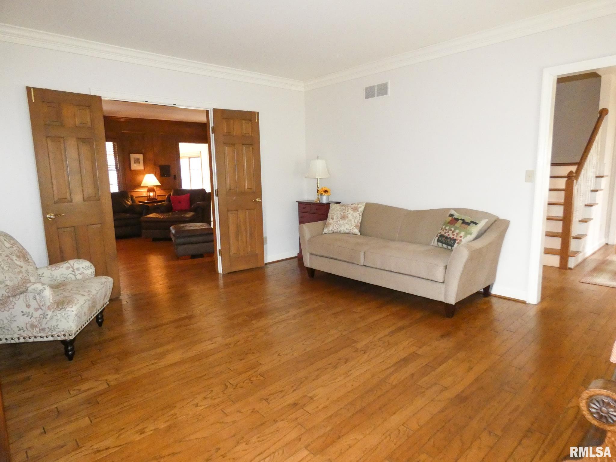 225 West Windflower Way Dunlap, IL 61525 - Photo 7 of 38