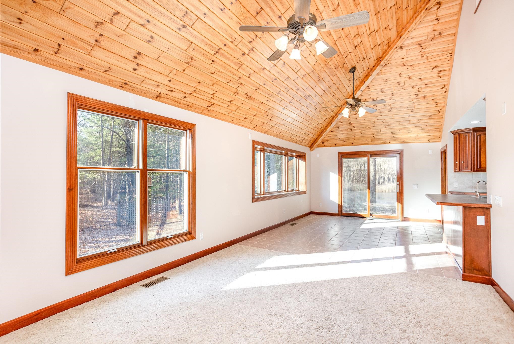 2074 West Olson Road Sanford, MI 48657 - Photo 11 of 48
