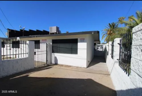 $1,199 | 4109 East Moreland Street, Unit 2, Phoenix, AZ 85008