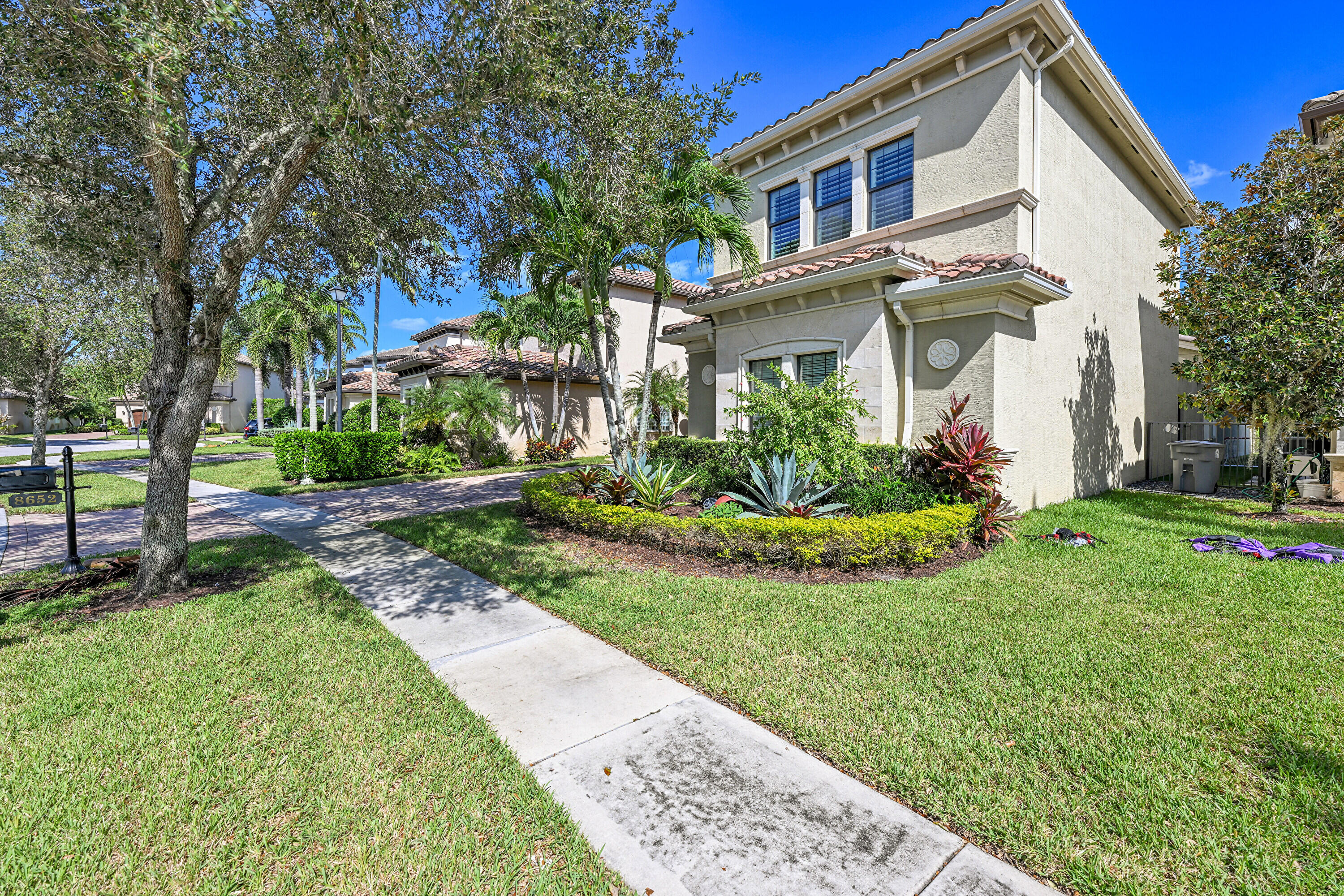 8652 Lewis River Road Delray Beach, FL 33446 - Photo 7 of 85 06_1 (6)