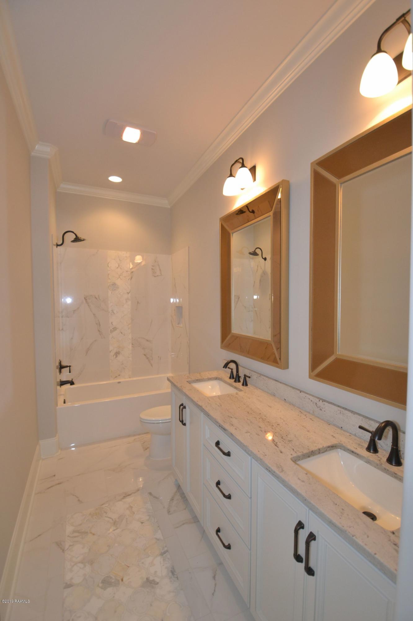 104 Rue De La Rochelle Broussard, LA 70518 - Photo 16 of 36 Gallery Image 16
