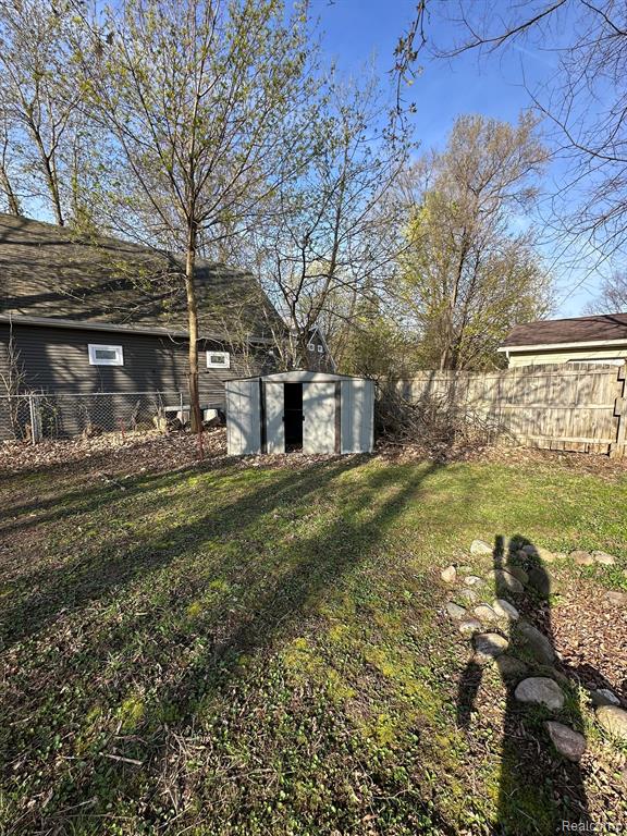 667 Heights Road Lake Orion, MI 48362 - Photo 16 of 16