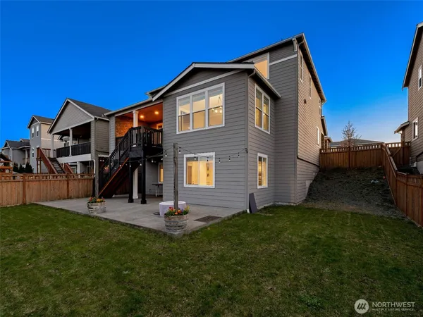 $1,163,000 | 20219 146th Street East, Bonney Lake, WA 98391