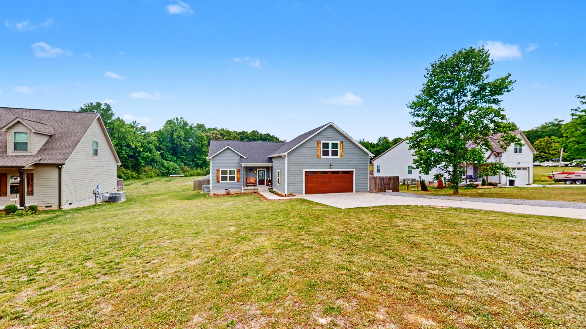 601 King Ridge Road Dowelltown, TN 37059 - Photo 4 of 49 a front view of house with yard and green space