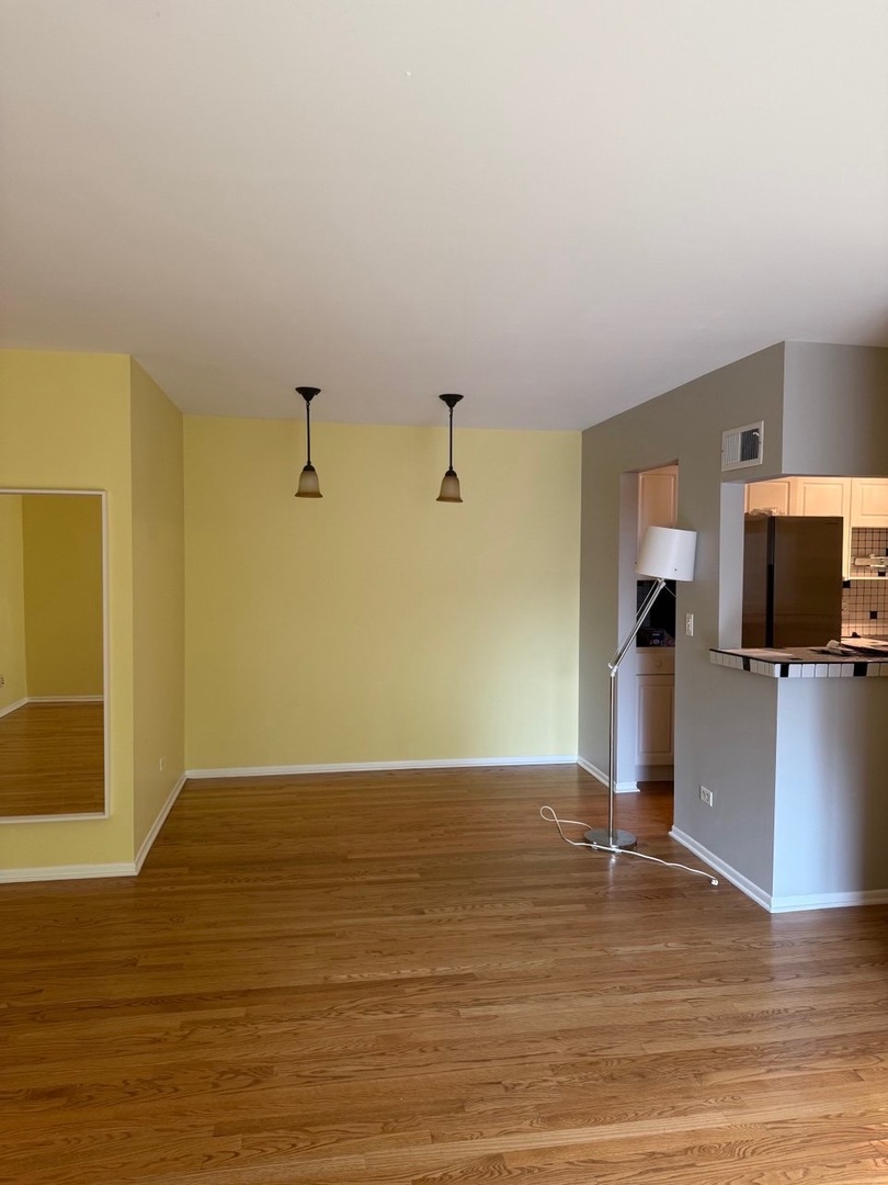 7333 Grand Avenue, Unit 203 Downers Grove, IL 60516 - Photo 4 of 6