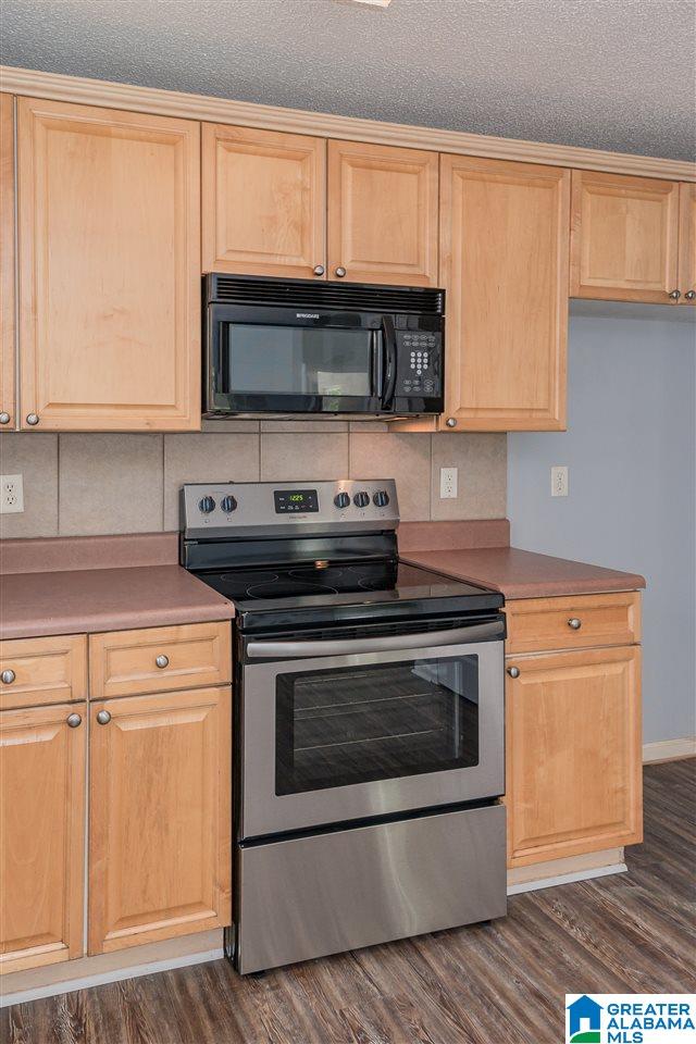 251 Victoria Station Alabaster, AL 35114 - Photo 13 of 41