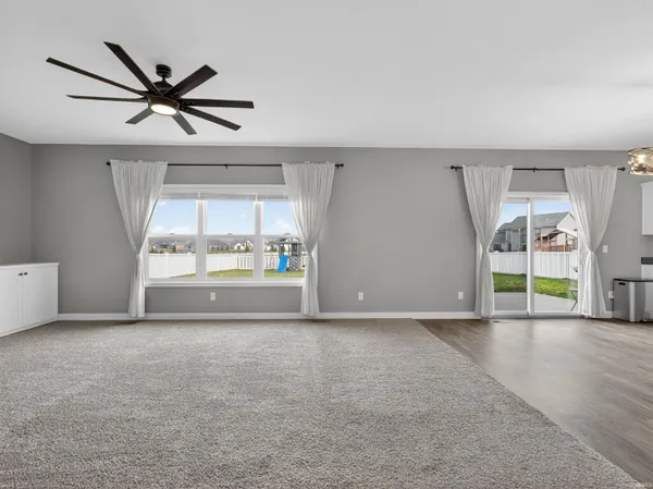 $425,000 | 962 Casting Road, Huntertown, IN 46748