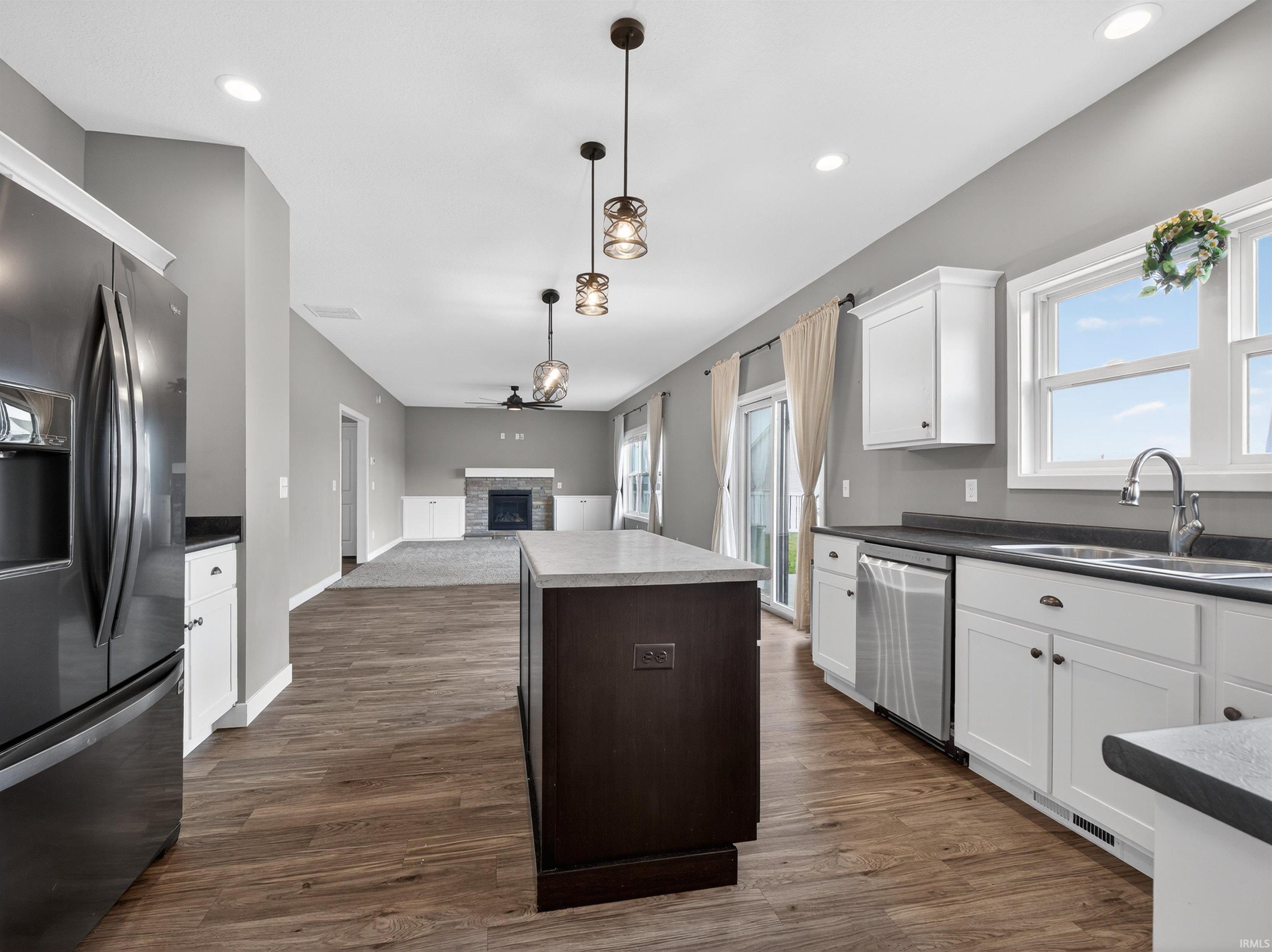 962 Casting Road Huntertown, IN 46748 - Photo 8 of 36