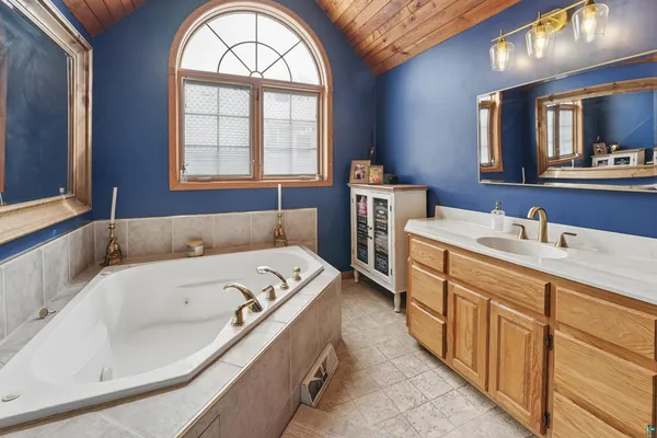 $289,900 | 315 Avenue D, Cloquet, MN 55720