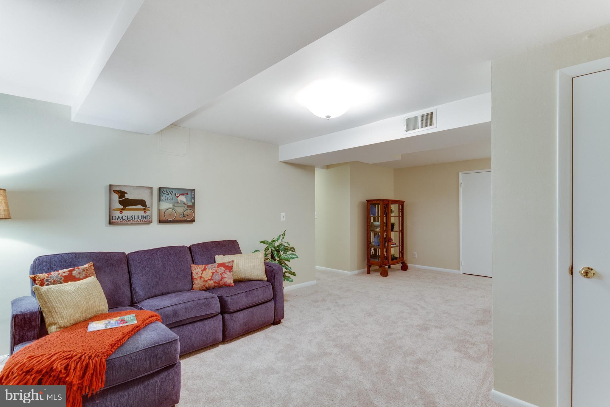 4609 28th Road South, Unit C Arlington, VA 22206 - Photo 20 of 30 Family Room
