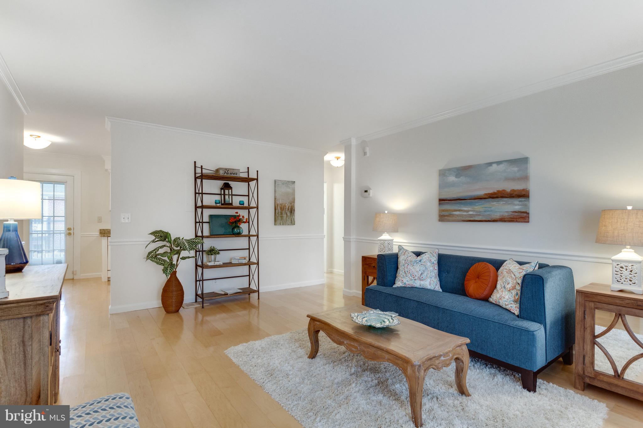 4609 28th Road South, Unit C Arlington, VA 22206 - Photo 3 of 30 Living Room