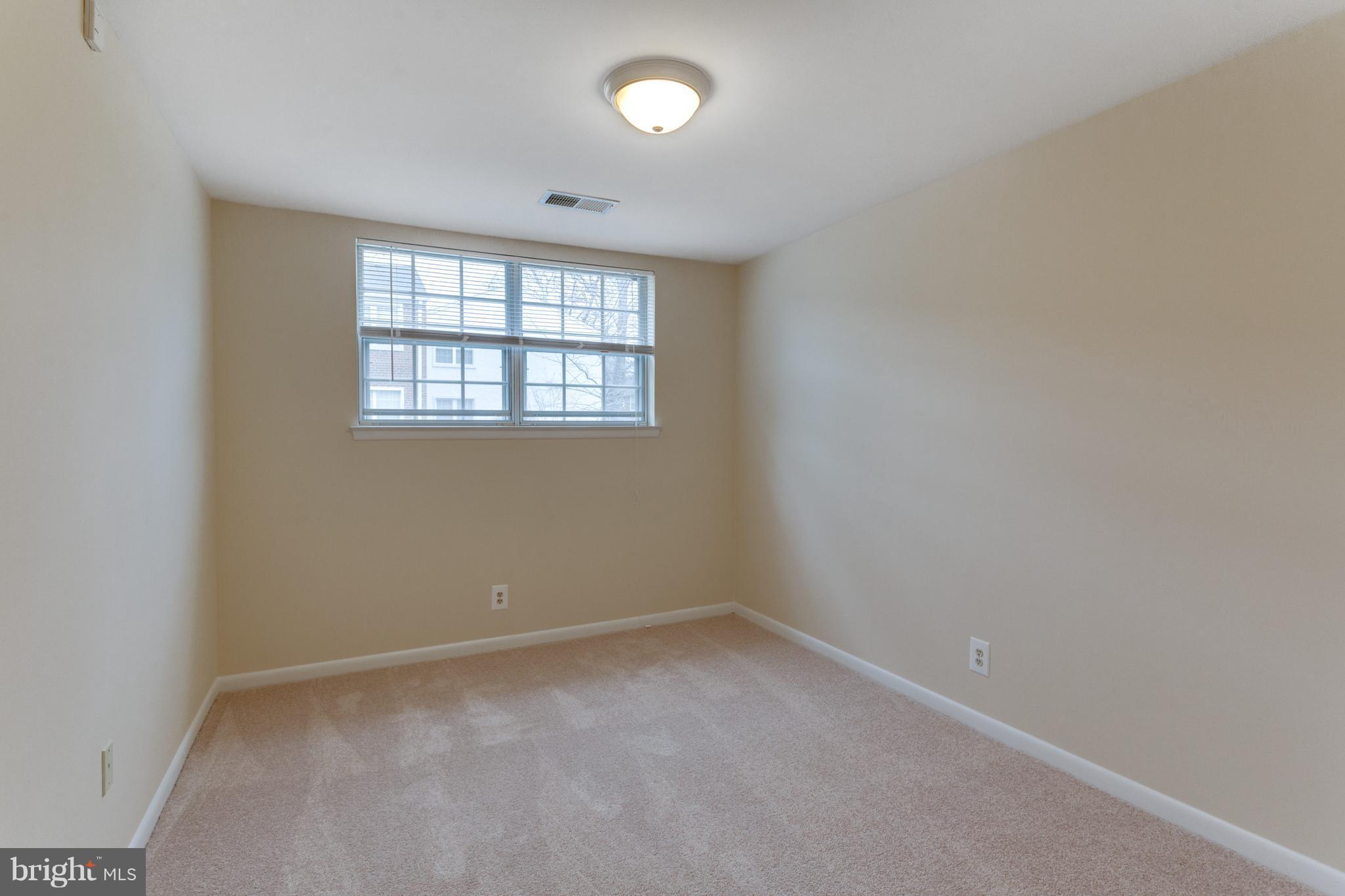 4609 28th Road South, Unit C Arlington, VA 22206 - Photo 23 of 30 Bedroom