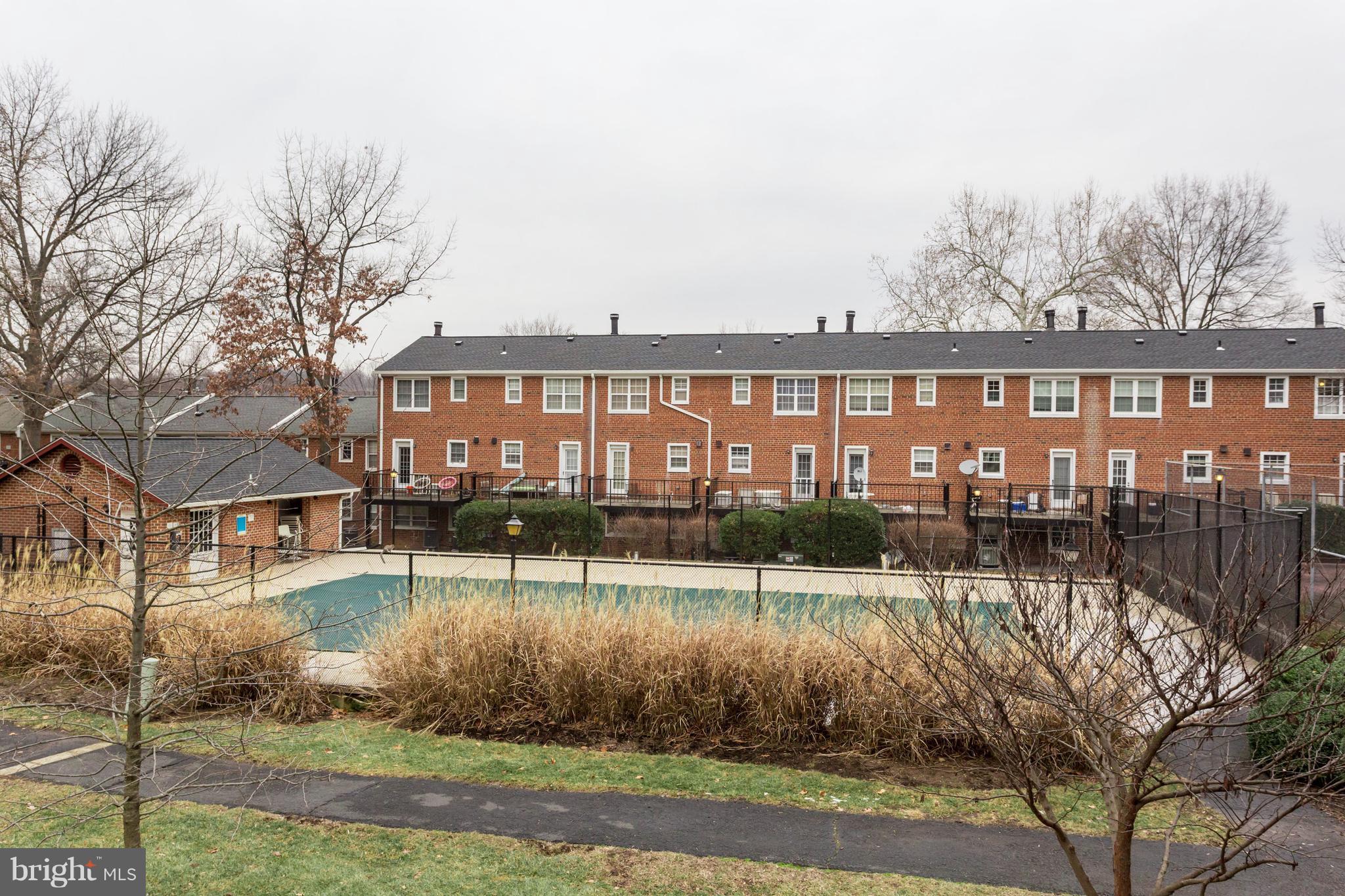 4609 28th Road South, Unit C Arlington, VA 22206 - Photo 27 of 30 Exterior (Rear)