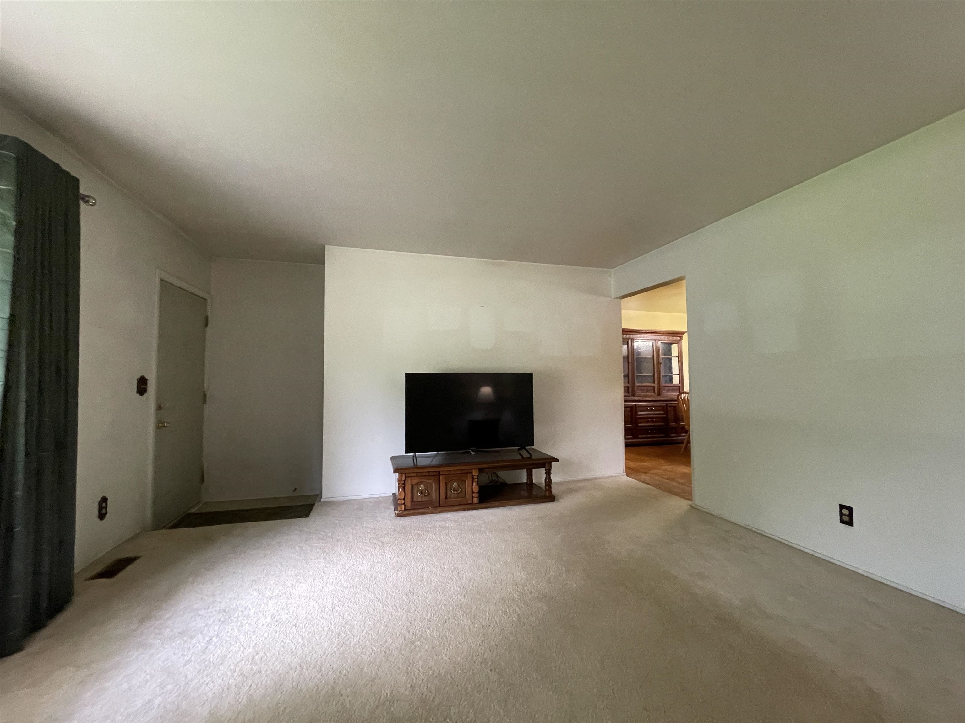 12055 Lennon Road Lennon, MI 48449 - Photo 8 of 23