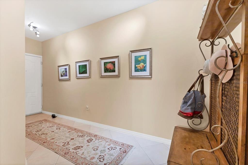 9203 Griggs Road, Unit D203 Englewood, FL 34224 - Photo 7 of 44 Gallery Image 7