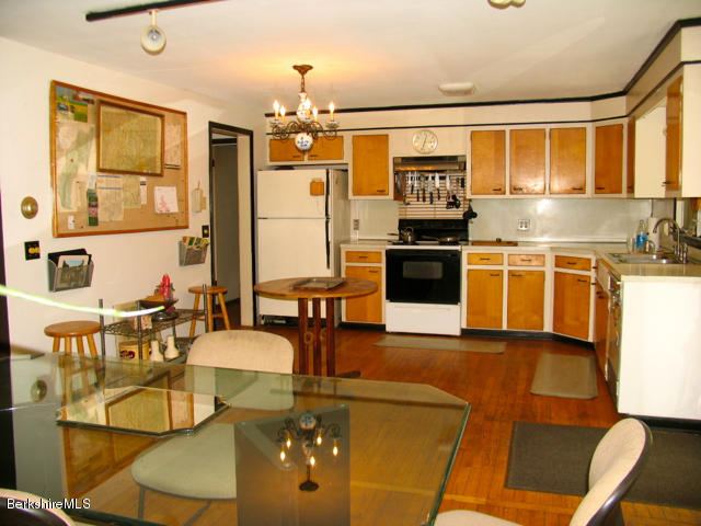 831 E Road Richmond, MA 01254 - Photo 17 of 19 IMG_6765