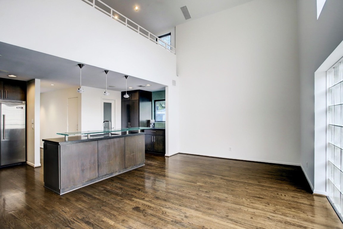 1417 Harold Street, Unit B Houston, TX 77006 - Photo 14 of 28 Kitchen open to den/family room.