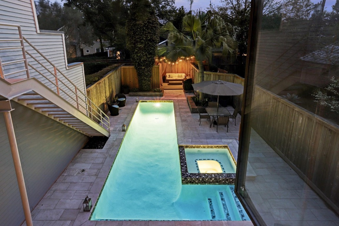 1417 Harold Street, Unit B Houston, TX 77006 - Photo 27 of 28 An aerial shot of the stunning backyard.