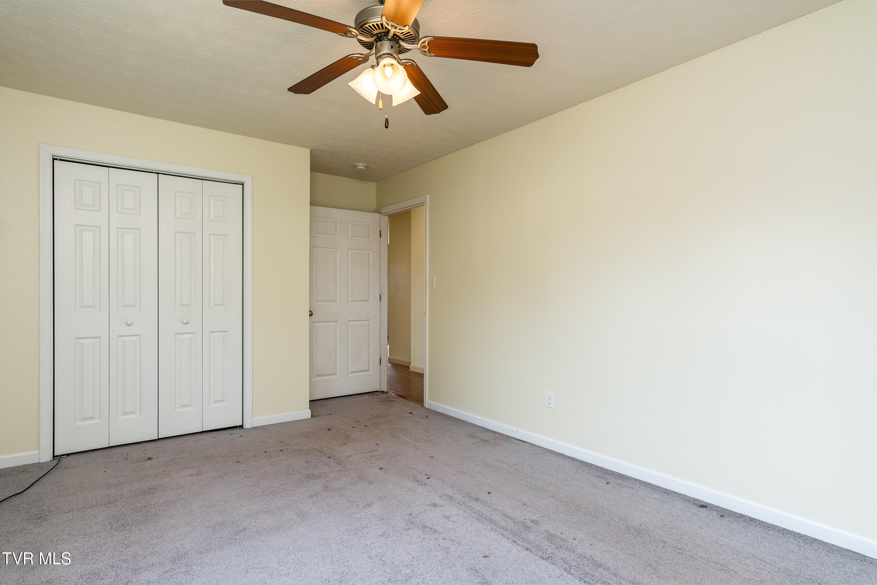 107 South 2nd Street Watauga, TN 37694 - Photo 13 of 24 interior-10