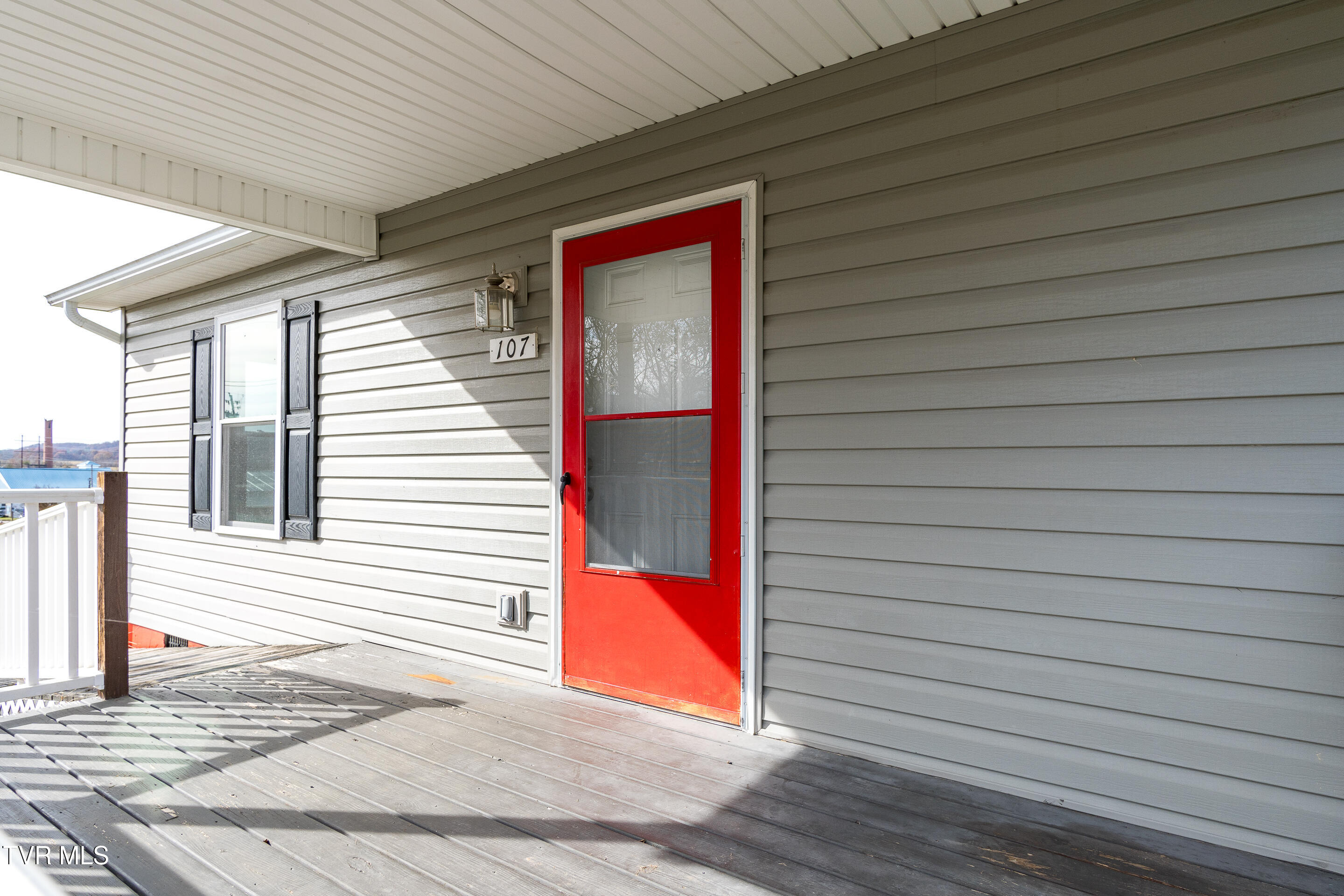 107 South 2nd Street Watauga, TN 37694 - Photo 24 of 24 exterior-12