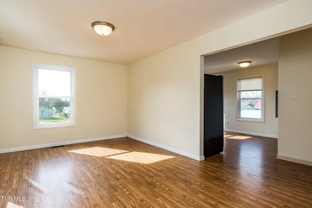 $214,000 | 107 South 2nd Street, Watauga, TN 37694