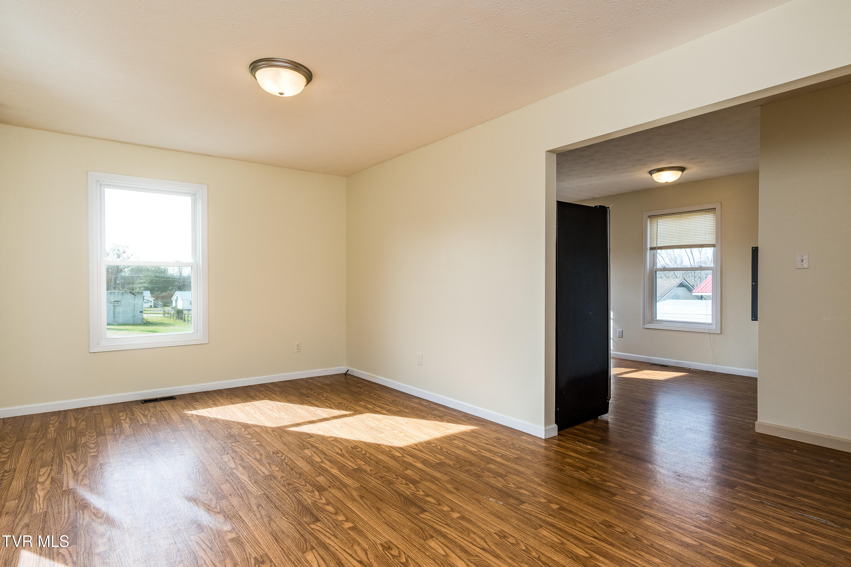 107 South 2nd Street Watauga, TN 37694 - Photo 5 of 24 interior-2