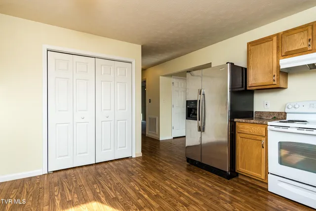 $214,000 | 107 South 2nd Street, Watauga, TN 37694