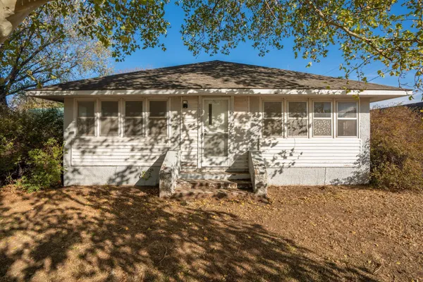 $69,900 | 111 7th Street, Conway Springs, KS 67031