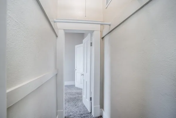 $69,900 | 111 7th Street, Conway Springs, KS 67031