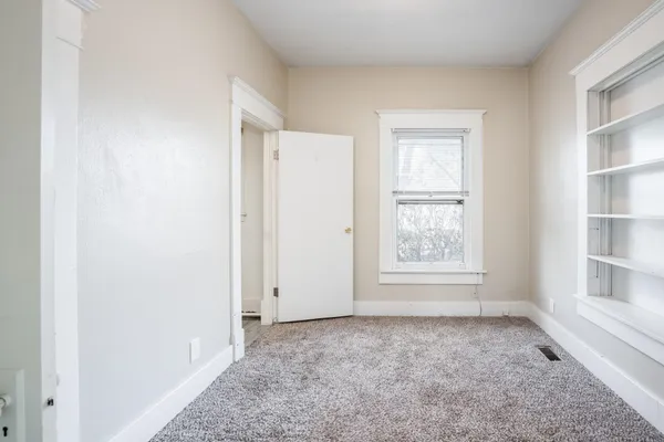 $69,900 | 111 7th Street, Conway Springs, KS 67031