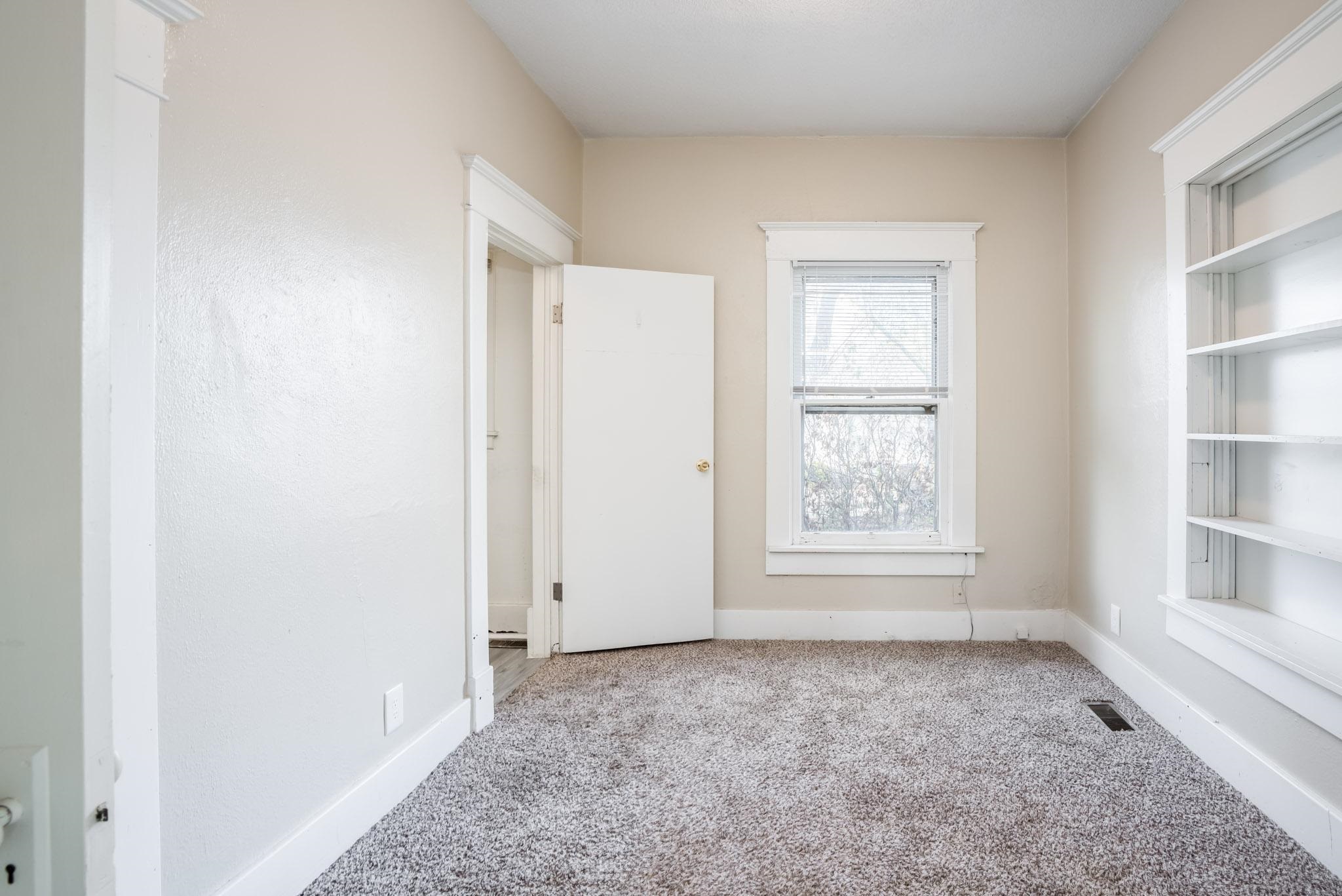 111 7th Street Conway Springs, KS 67031 - Photo 14 of 31