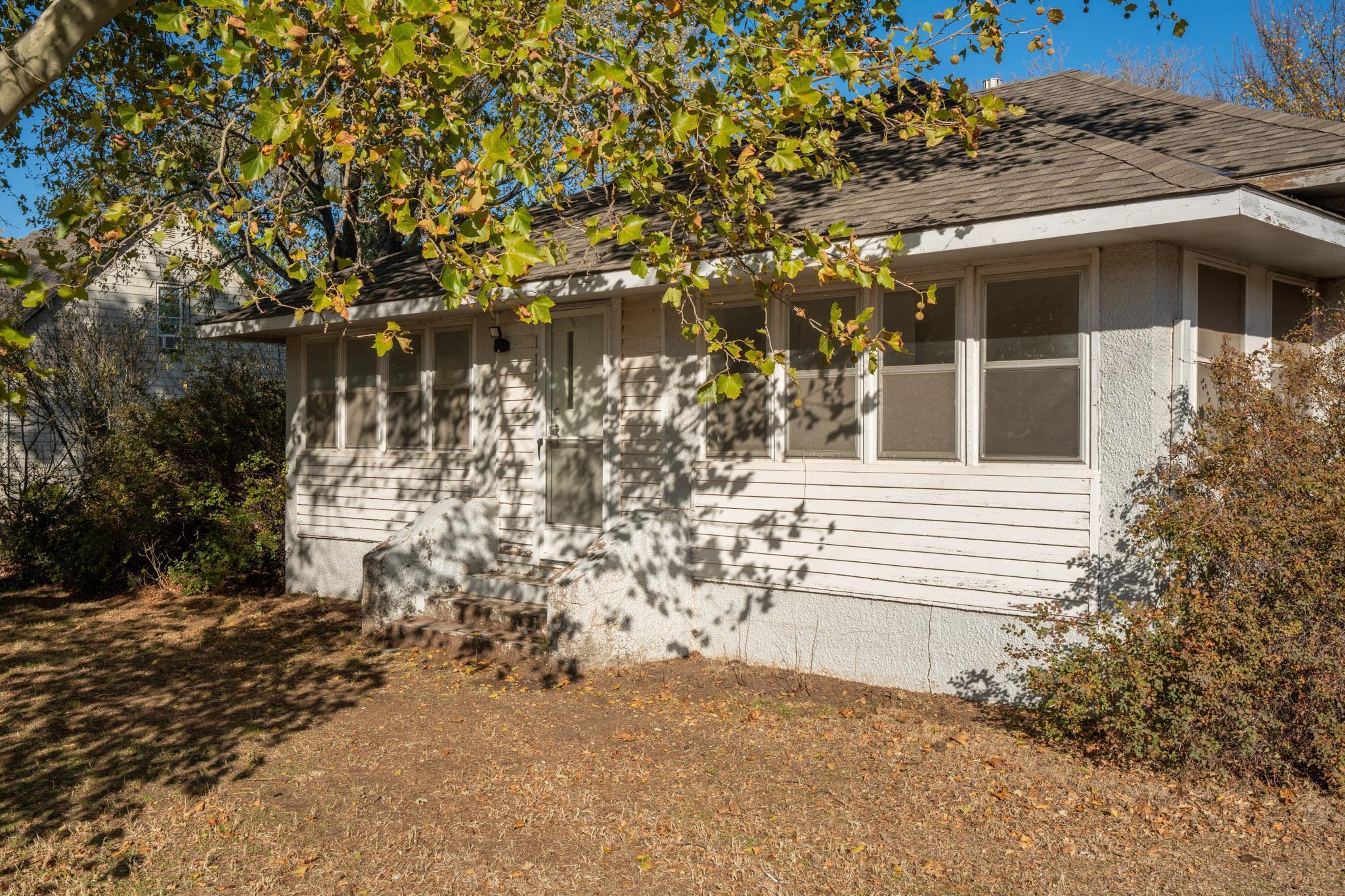 111 7th Street Conway Springs, KS 67031 - Photo 2 of 31