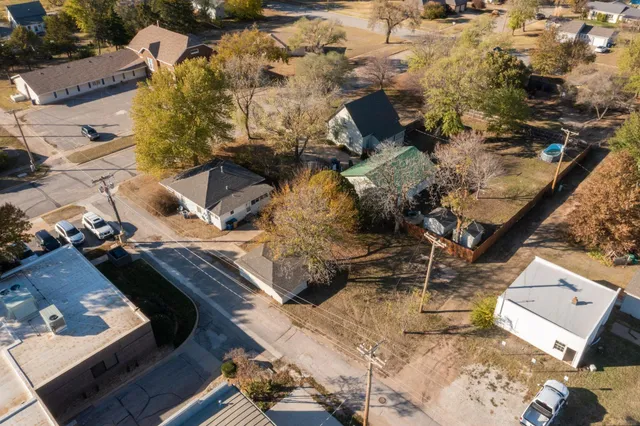 $69,900 | 111 7th Street, Conway Springs, KS 67031