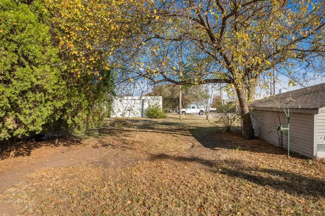 $69,900 | 111 7th Street, Conway Springs, KS 67031