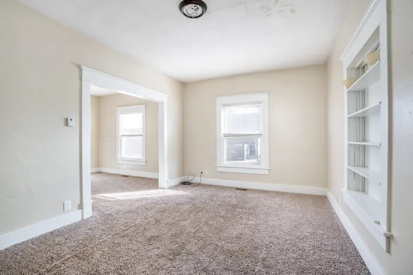 $69,900 | 111 7th Street, Conway Springs, KS 67031