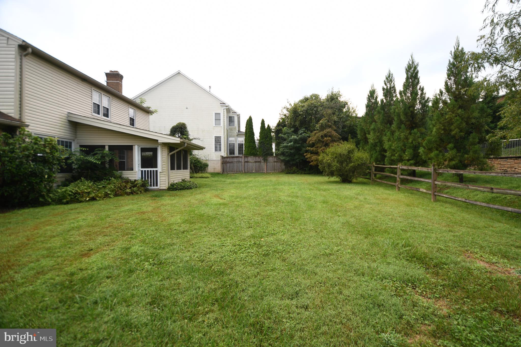 8405 Harker Drive Potomac, MD 20854 - Photo 6 of 10