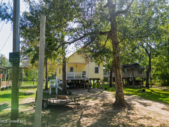 $195,000 | 152 Mayhall Drive, Lucedale, MS 39452