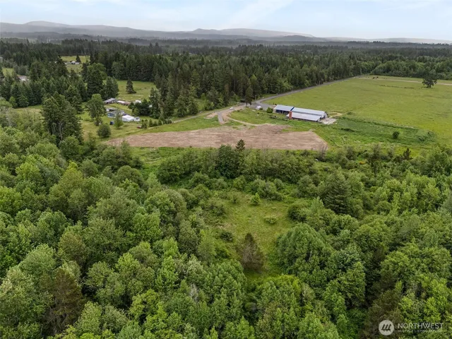 a view of an outdoor space and a yard