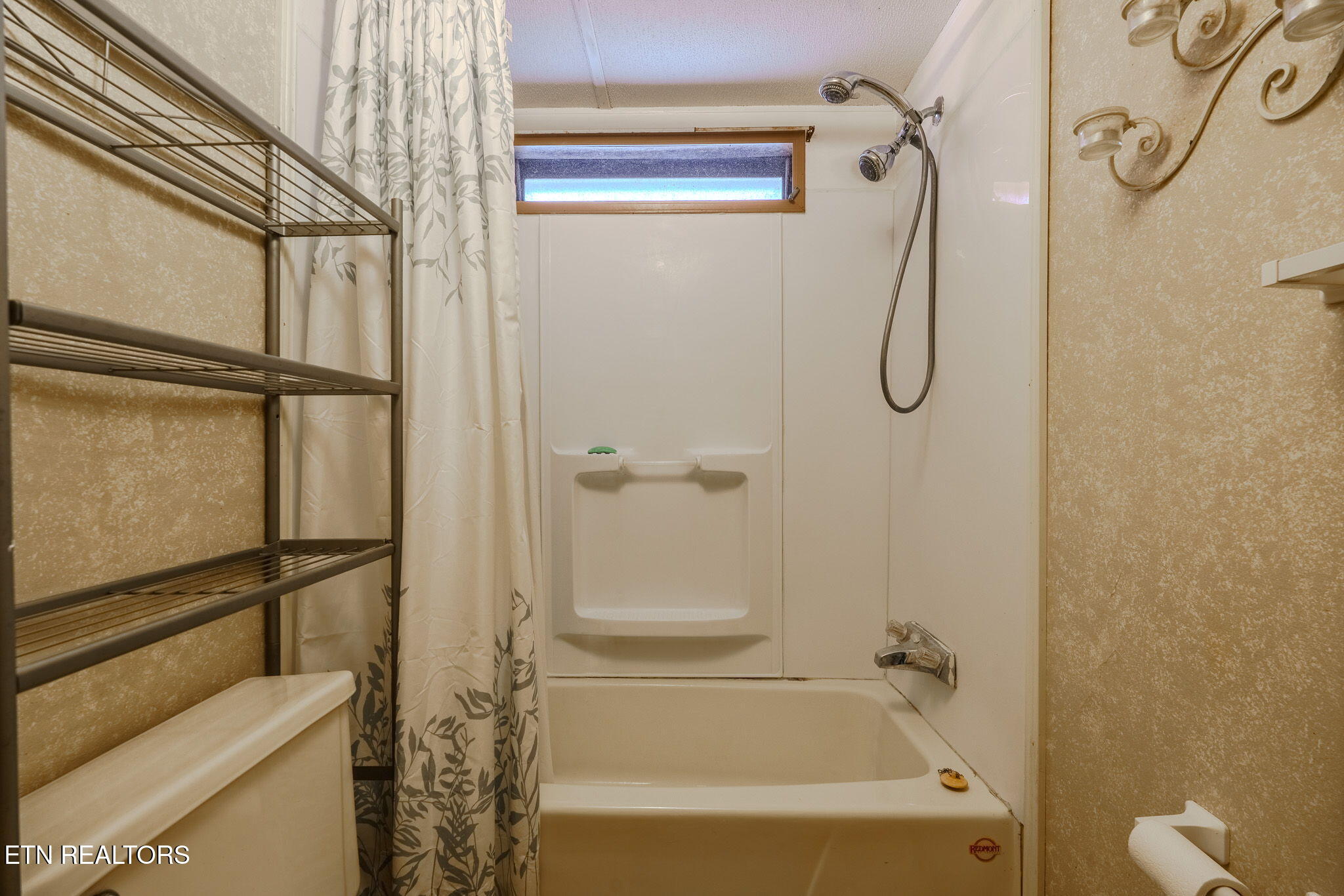 1710 Estes Road Loudon, TN 37774 - Photo 13 of 27 19-web-or-mls-_DSC7435-HDR