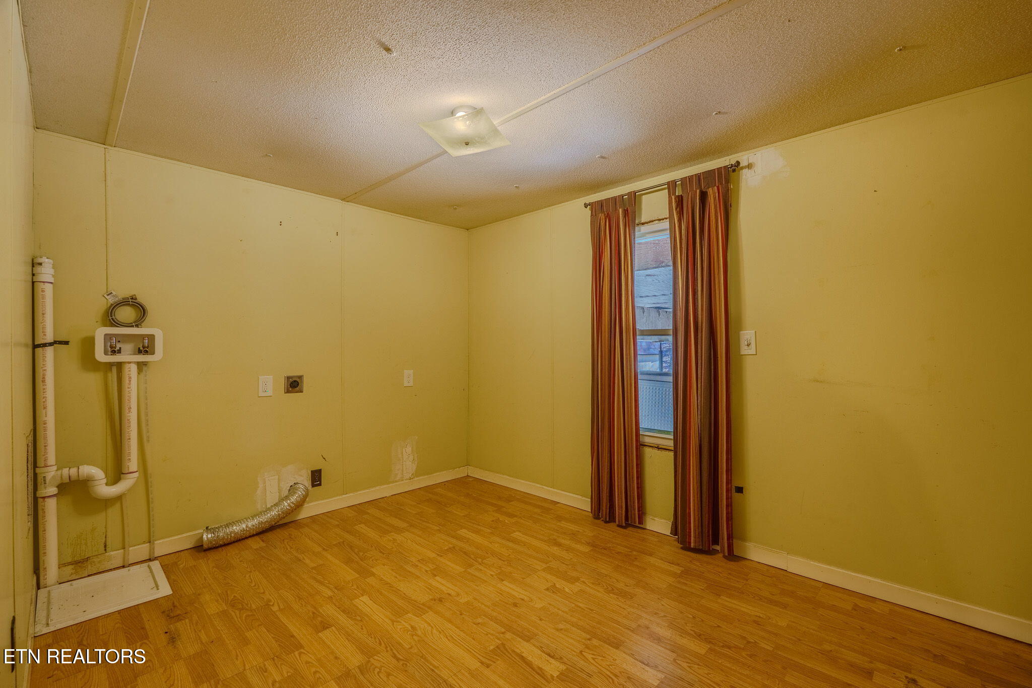 1710 Estes Road Loudon, TN 37774 - Photo 14 of 27 Was 3rd bdrm, not massive laundry room